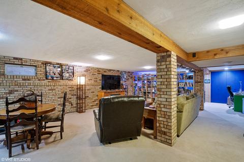 2081 Plainfield Dr, Des Plaines, IL 60018 photo 15