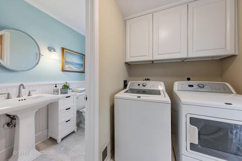 501 Carrol Gate Rd, Wheaton, IL 60189 photo 12
