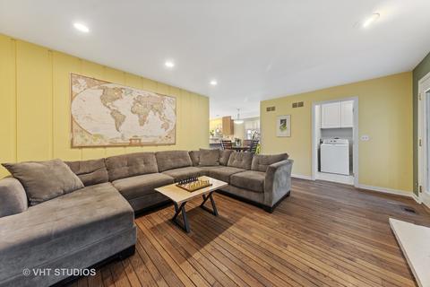 501 Carrol Gate Rd, Wheaton, IL 60189 photo 11