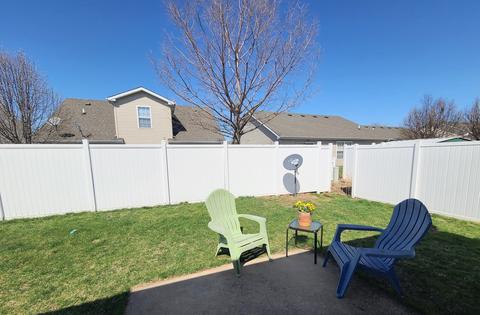 616 Corey Ln, Champaign, IL 61822 photo 8