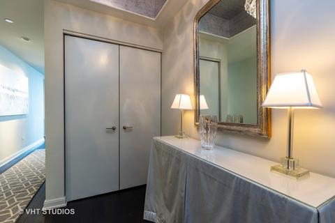 60 E Monroe St #4007, Chicago, IL 60603 photo 2