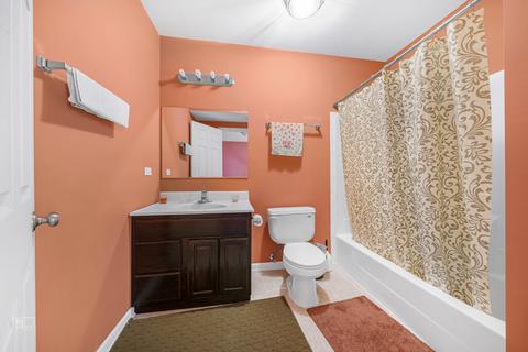 2958 Shamrock Cir, Elgin, IL 60124 photo 23