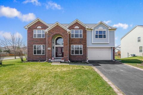 2958 Shamrock Cir, Elgin, IL 60124 photo 2