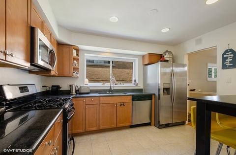 9118 Forestview Rd, Evanston, IL 60203 photo 5