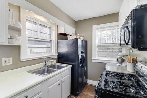 24 Broadway Pl, Normal, IL 61761 photo 12