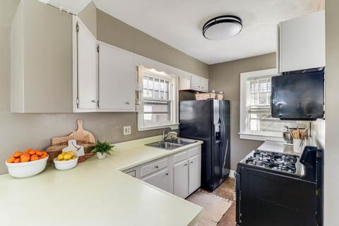 24 Broadway Pl, Normal, IL 61761 photo 11