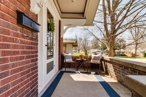 24 Broadway Pl, Normal, IL 61761 photo 2
