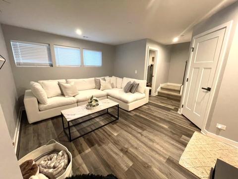 49 Nicholas Dr E, Des Plaines, IL 60016 photo 18