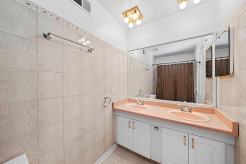 1906 E Seneca Ln, Mount Prospect, IL 60056 photo 20