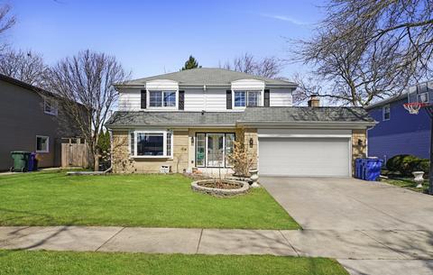 1906 E Seneca Ln, Mount Prospect, IL 60056 photo 1