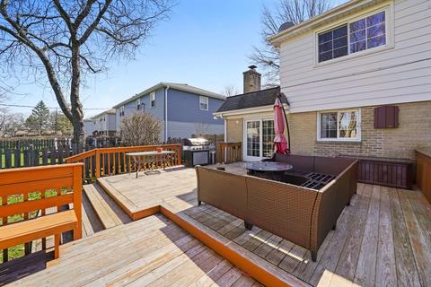 1906 E Seneca Ln, Mount Prospect, IL 60056 photo 31