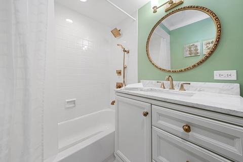 210 E Pearson St #6D, Chicago, IL 60611 photo 11
