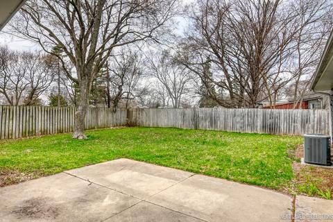 12 Westgate Dr, Aurora, IL 60506 photo 16