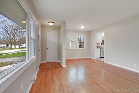 12 Westgate Dr, Aurora, IL 60506 photo 7