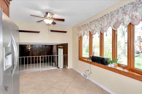 15309 Pine Dr, Oak Forest, IL 60452 photo 11