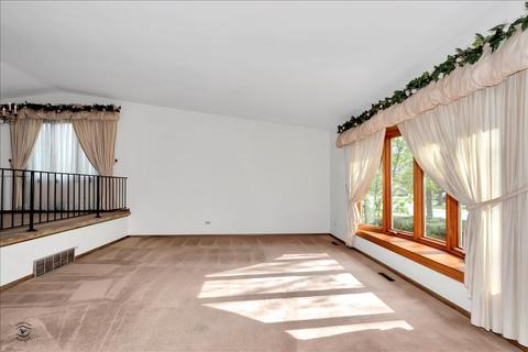 15309 Pine Dr, Oak Forest, IL 60452 photo 4