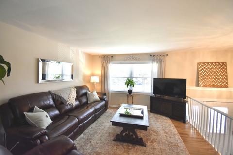 1007 E Lowden Ave, Wheaton, IL 60189 photo 5