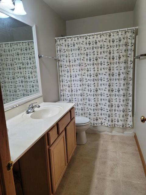 1909 Royal Ln, Aurora, IL 60503 photo 10