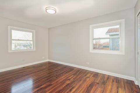 255 S Park Place Dr, Bartlett, IL 60103 photo 10