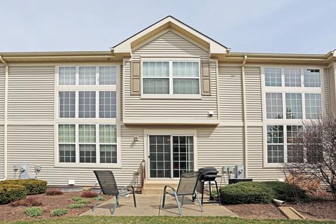 1947 Sundrop Ct, Bartlett, IL 60103 photo 2