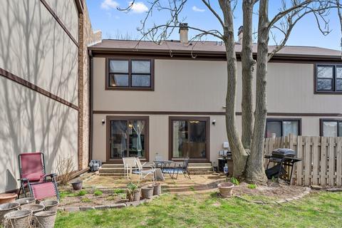 242 Woodmere Ln, Wheeling, IL 60090 photo 15