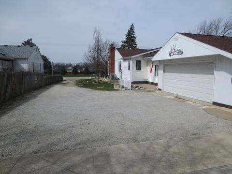 908 N Main St, Normal, IL 61761 photo 22