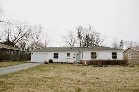 904 Bridle Ln, Wheaton, IL 60187 photo 1