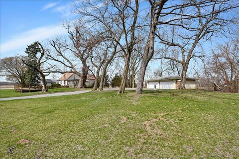 1535 S 3000e Rd, Kankakee, IL 60901 photo 2