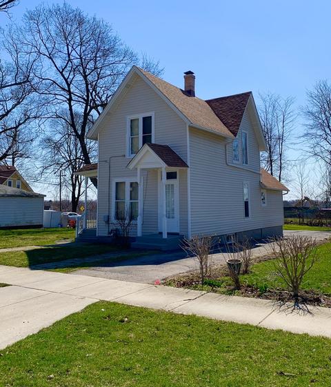 373 Dwight St, Elgin, IL 60120 photo 2