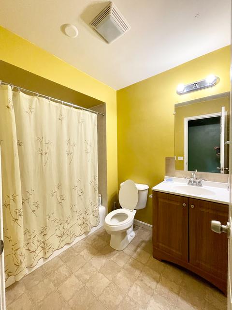 855 S Mount Prospect Rd, Des Plaines, IL 60016 photo 12