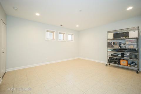 89 Northfield Ter, Wheeling, IL 60090 photo 14