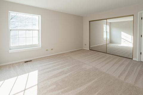 1315 S Highgoal Dr, Wheeling, IL 60090 photo 7