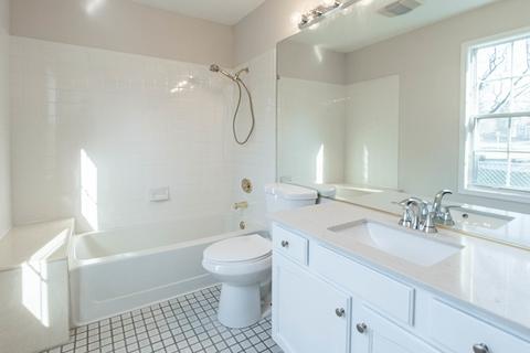 1315 S Highgoal Dr, Wheeling, IL 60090 photo 10
