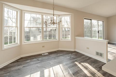 1315 S Highgoal Dr, Wheeling, IL 60090 photo 4