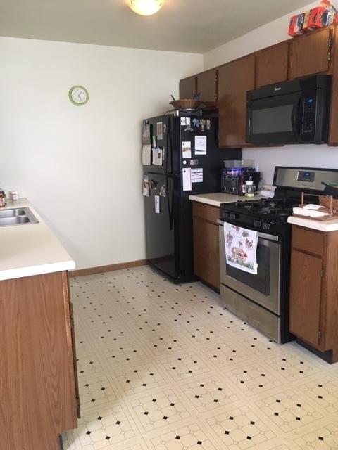 324 Mulberry Ct #D2, Bartlett, IL 60103 photo 4