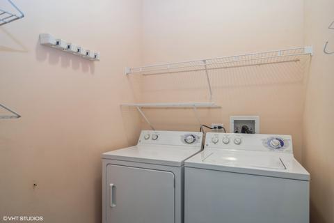 1277 E Thacker St #304, Des Plaines, IL 60016 photo 11