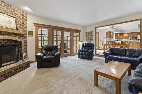 30 W173 White Oak Ln, Wayne, IL 60184 photo 12