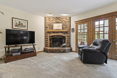 30 W173 White Oak Ln, Wayne, IL 60184 photo 11