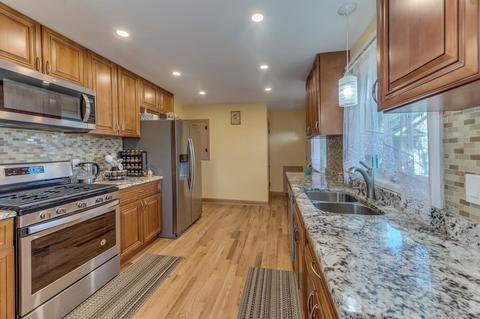 62 Burton Ave, Cary, IL 60013 photo 11