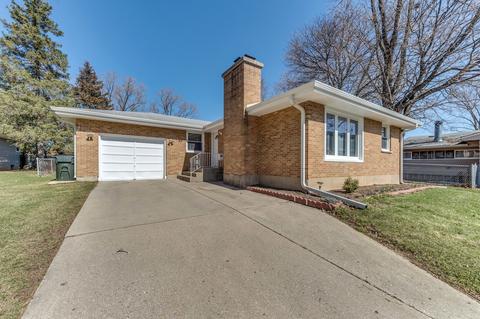 62 Burton Ave, Cary, IL 60013 photo 1