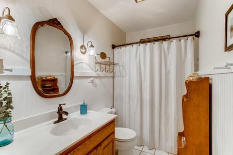 1208 E Liberty Dr, Wheaton, IL 60187 photo 17