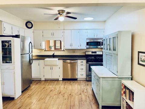 1208 E Liberty Dr, Wheaton, IL 60187 photo 8