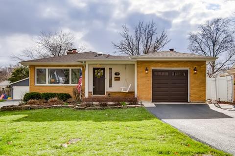 1208 E Liberty Dr, Wheaton, IL 60187 photo 1