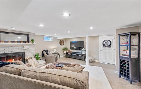 128 Cherry St, Cary, IL 60013 photo 18