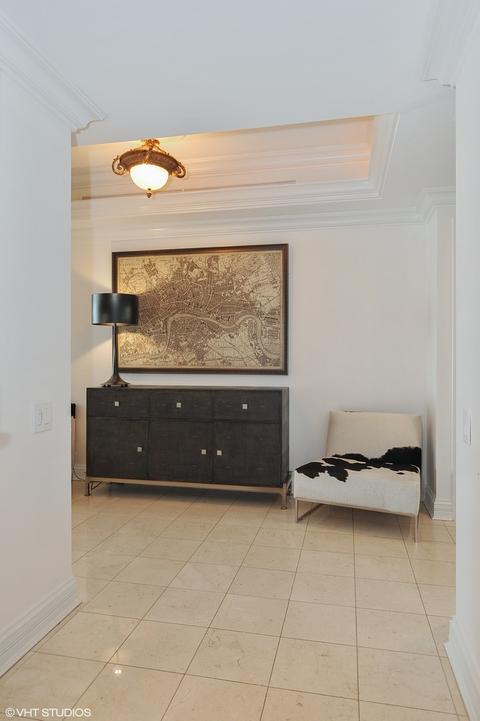 180 E Pearson St #5501, Chicago, IL 60611 photo 2