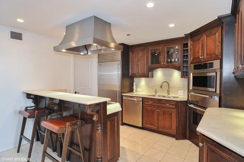 180 E Pearson St #5501, Chicago, IL 60611 photo 12