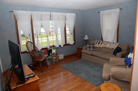 305 E 12th St, Sterling, IL 61081 photo 3