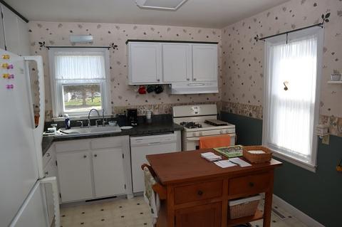 305 E 12th St, Sterling, IL 61081 photo 9
