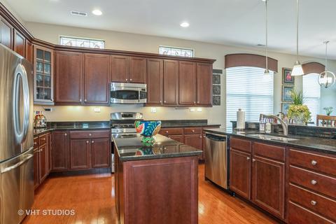 3886 Seigle Dr S, Elgin, IL 60124 photo 4