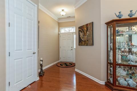 3886 Seigle Dr S, Elgin, IL 60124 photo 2